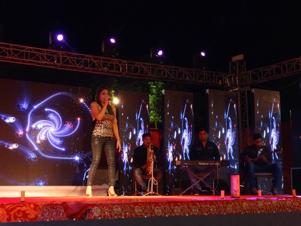 best live band with girl belgaum
