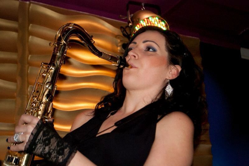 female saxophone player belgaum